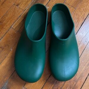 Rubber Gardener Clogs USA made size 8
